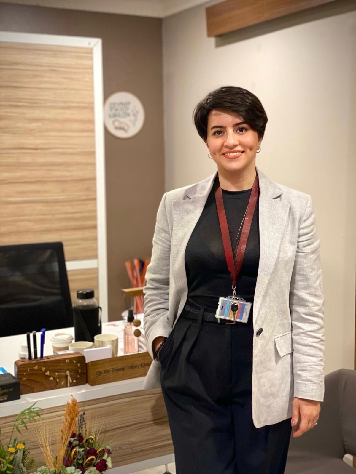 Op. Dr. Zeynep Toksoy Karaşin — Kadın Hastalıkları ve Doğum Uzmanı